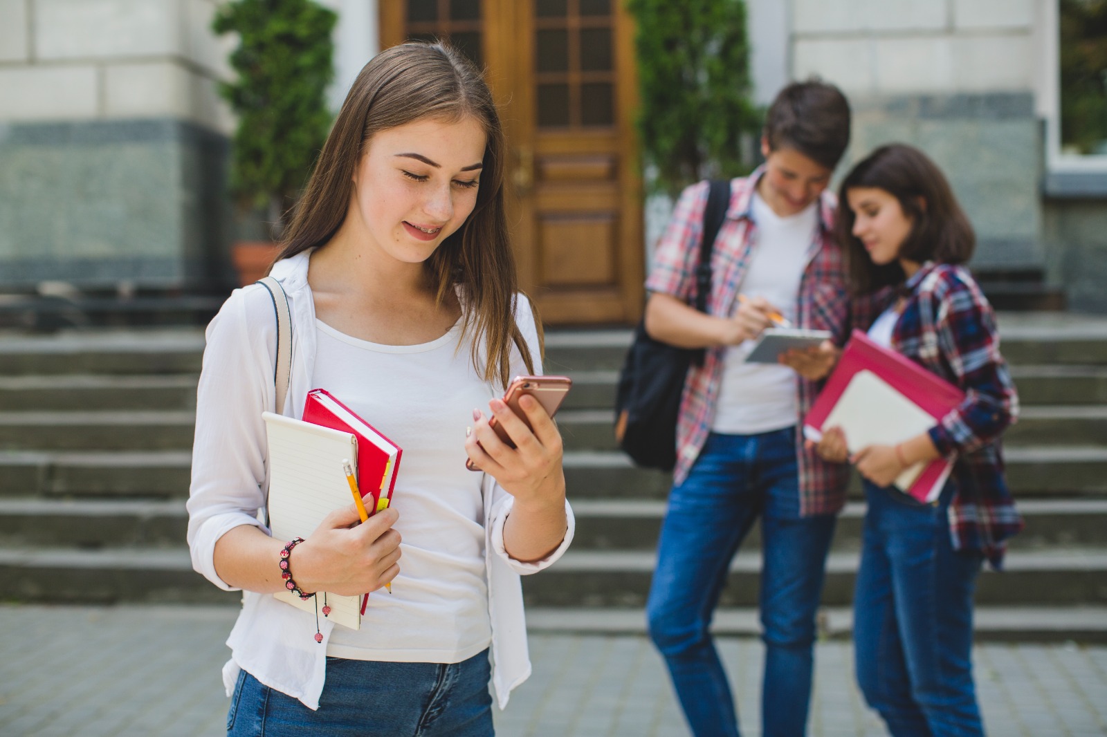 Why Should Universities Use SMS to Drive Event Attendance?